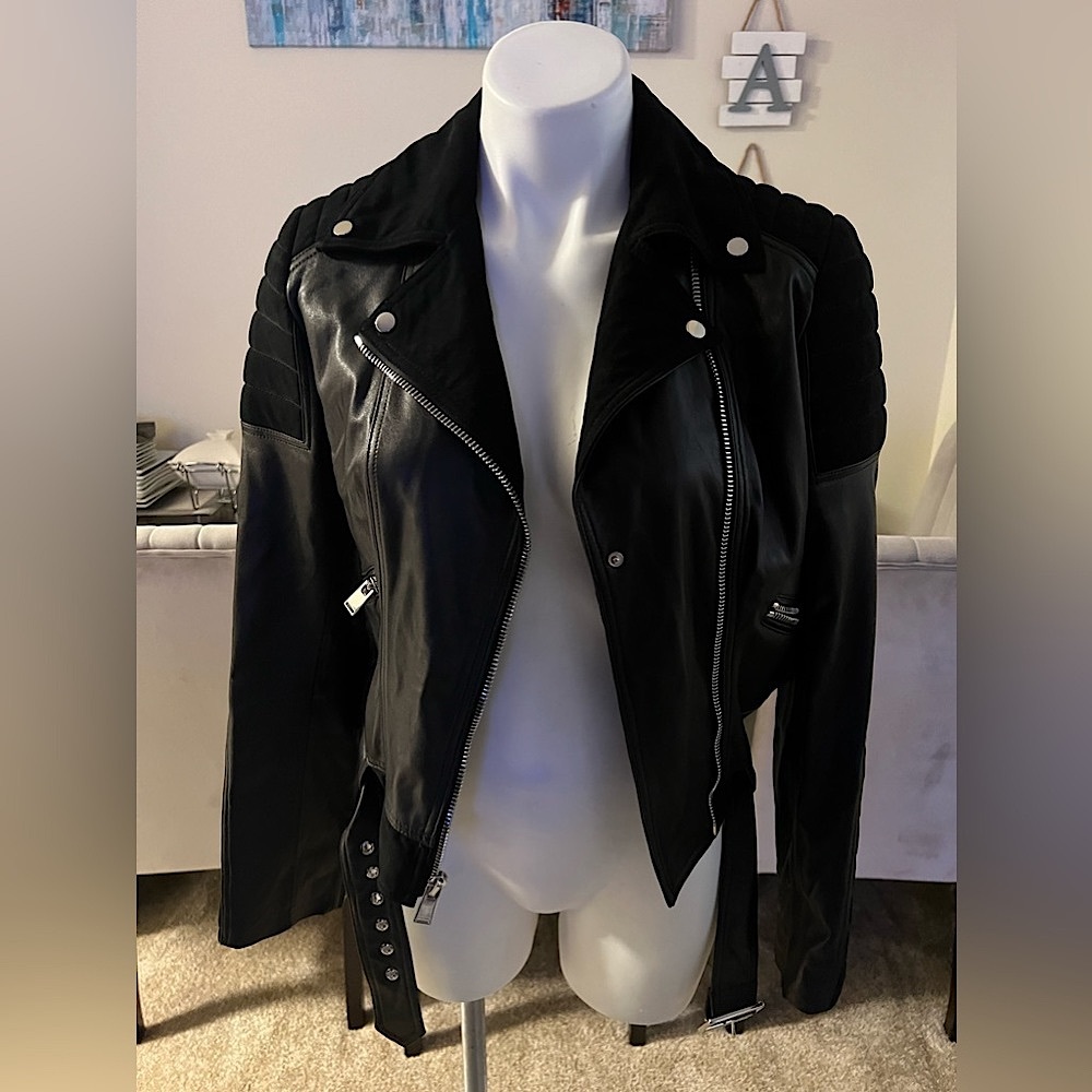 Artelier by Nicole Miller 100 % buttery soft Genuine Leather Jacket .NWOT size S